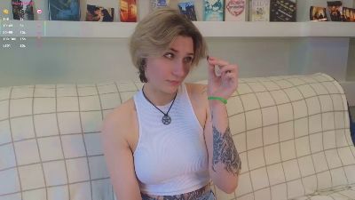 LynetBestwick webcam model stream image