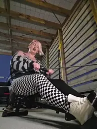 PinkTheHawk webcam model stream image