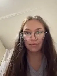 BlossomDreamer webcam stripchat model stream image