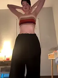 Ella-Blue webcam model stream image