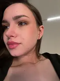 stefannichka webcam model stream image