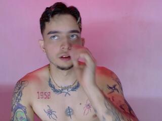 Alice Slave & Max Dominant webcam model stream image