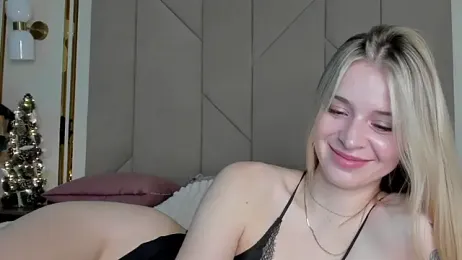 Touch_me webcam stripchat model stream image