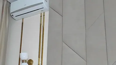 Touch_me webcam model stream image