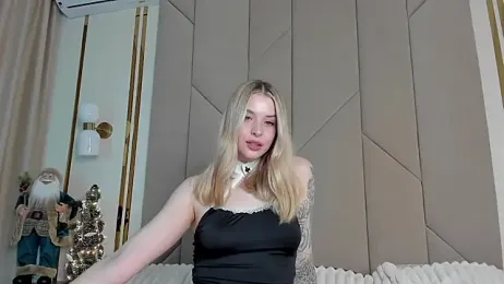 Touch_me webcam stripchat model stream image