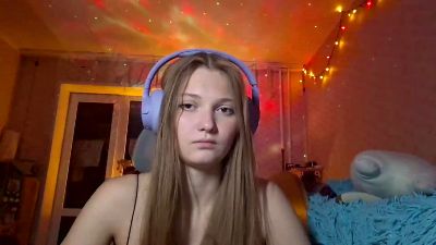ArlaKuzia webcam model stream image