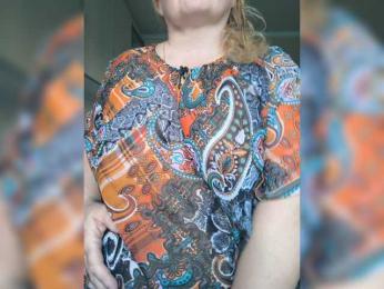 Olylia webcam model stream image