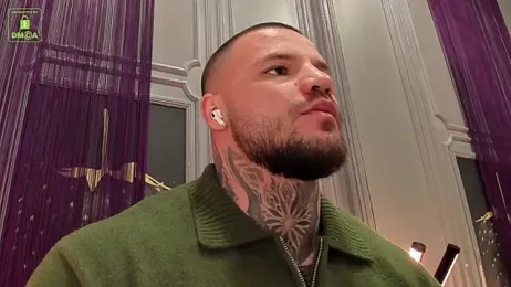 OliverSport webcam stripchat model stream image