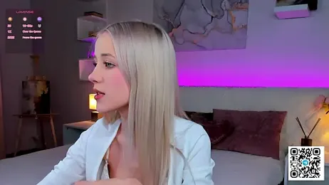 Anellyball webcam stripchat model stream image