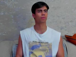 Cody Pipper webcam flirt4free model stream image