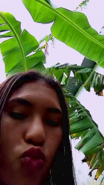 Scarlett_pee webcam model stream image