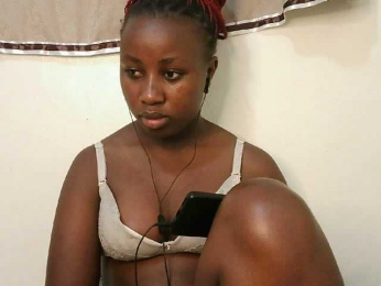 Cuteeann webcam model stream image