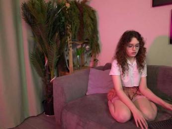 LiliaBellini webcam model stream image
