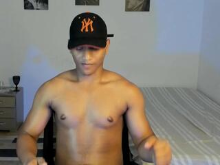 Airon Garcia webcam model stream image
