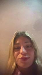 Giii webcam model stream image