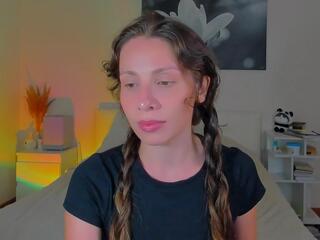 Olivia Ginger webcam model stream image