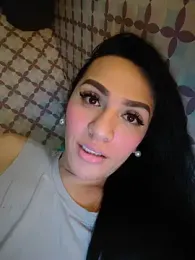 Yourbabyshane webcam model stream image
