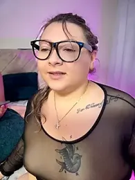 Temptation_Qm webcam stripchat model stream image