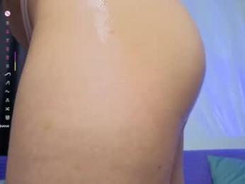 lina_leum webcam model stream image