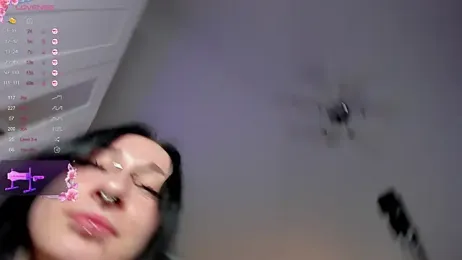 Juicy_Vikki webcam model stream image