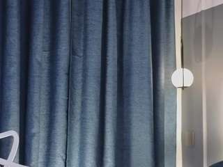 nina-rose webcam model stream image