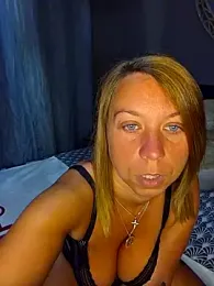 Aphrodite-22 webcam model stream image