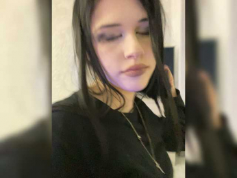 emogirl webcam model stream image