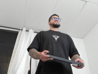 Chrys Harris webcam model stream image