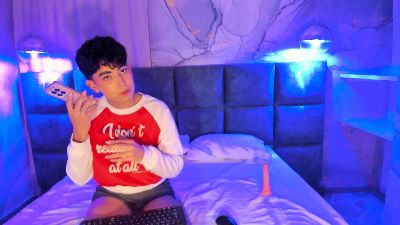 Dominic_Jay webcam cam4 model stream image