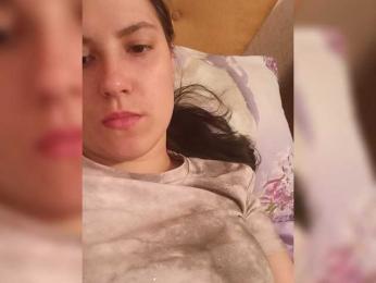 Ilona-9 webcam model stream image
