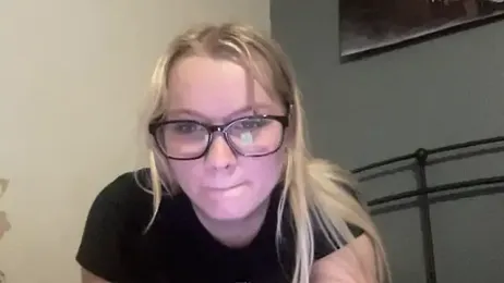 xoxokayy18 webcam model stream image