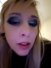 AmethystFoxx webcam model stream image