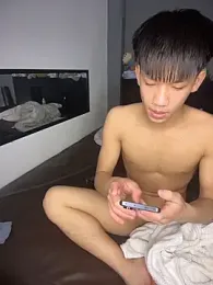 Kailertwink webcam stripchat model stream image