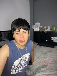 Kailertwink webcam stripchat model stream image