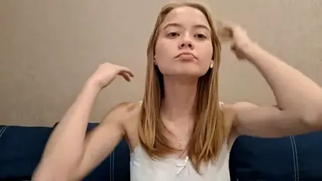 ALISALISAAS webcam stripchat model stream image