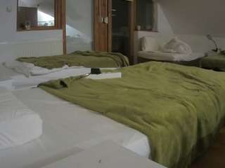 voyeurcam-julmodels-bed-2 webcam camsoda model stream image