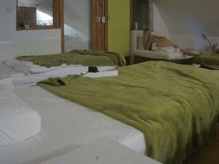 voyeurcam-julmodels-bed-2 webcam model stream image