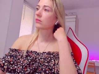 hotcarolinexo webcam camsoda model stream image