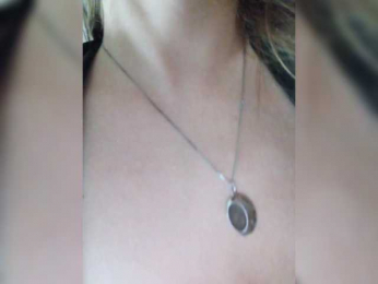 Viktoria-play webcam model stream image