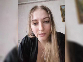 Viktoria-play webcam model stream image