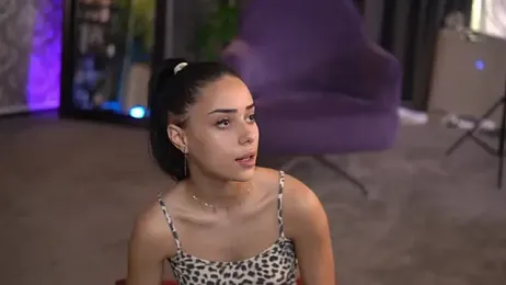 CherrySelena webcam stripchat model stream image