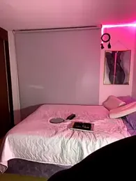lauuraww webcam stripchat model stream image