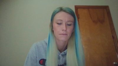 Emwarr1998 webcam model stream image