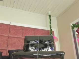 shara-goddes05 webcam model stream image