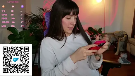 emiliasommer webcam stripchat model stream image