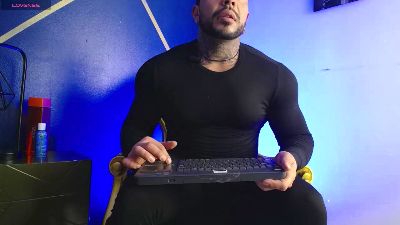 Muscle_Big_guy webcam cam4 model stream image