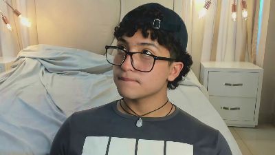 Valentin0_3 webcam model stream image