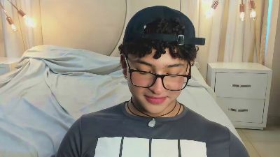 Valentin0_3 webcam model stream image