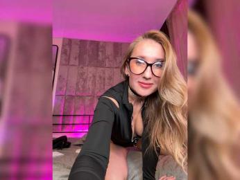 FreyaGreen webcam bongacams model stream image