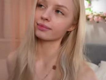 iannabellee webcam model stream image